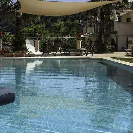 Tenuta Santa Tecla 3*